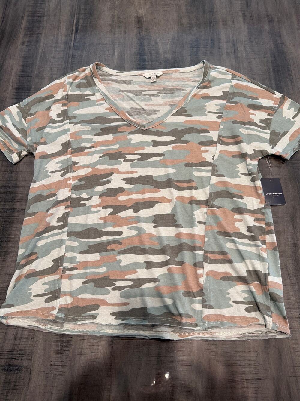 Lucky brand women’s camouflage T-shirt size small